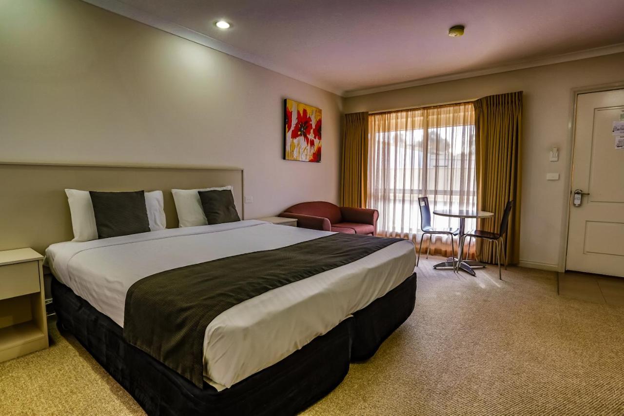 Murray Waters Motor Inn & Apartments Koondrook Exterior foto
