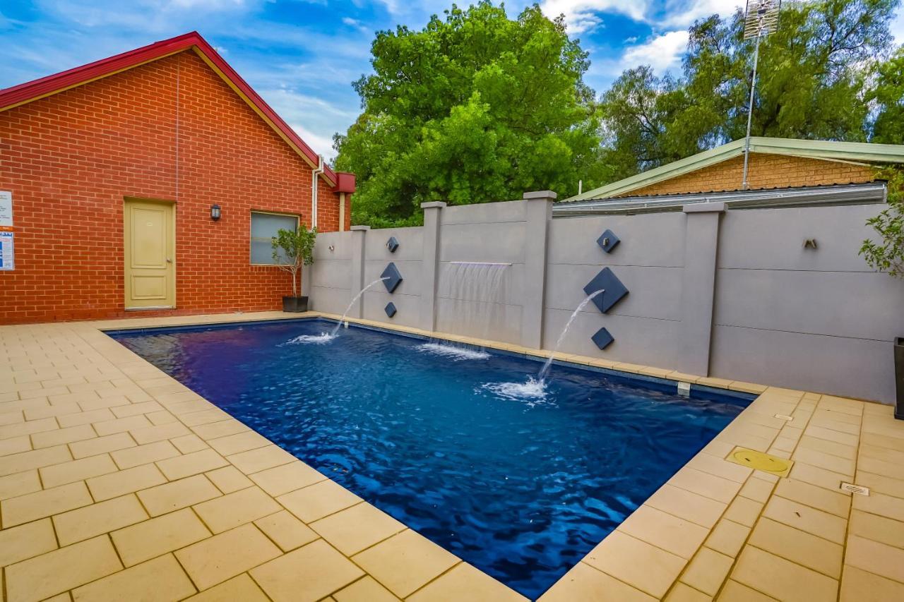 Murray Waters Motor Inn & Apartments Koondrook Exterior foto
